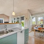 Semesterbostad Aise - 75m From The Sea By Interhome