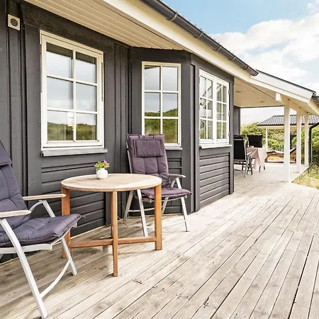 Aise - 75m From The Sea By Interhome *