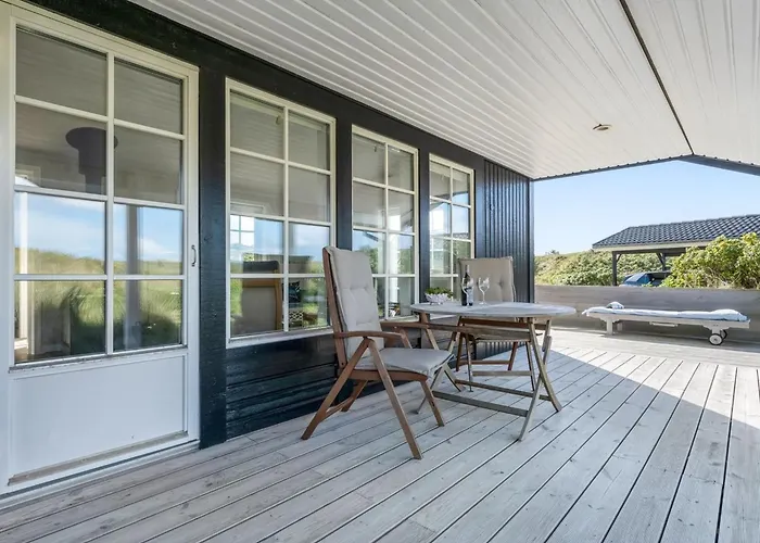 Aise - 75m From The Sea By Interhome *